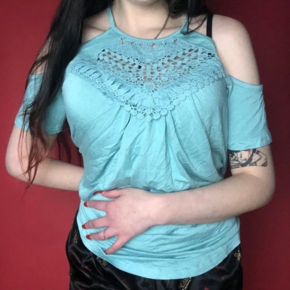 Blue over the shoulder boho top ????? - Picture 1 of 4